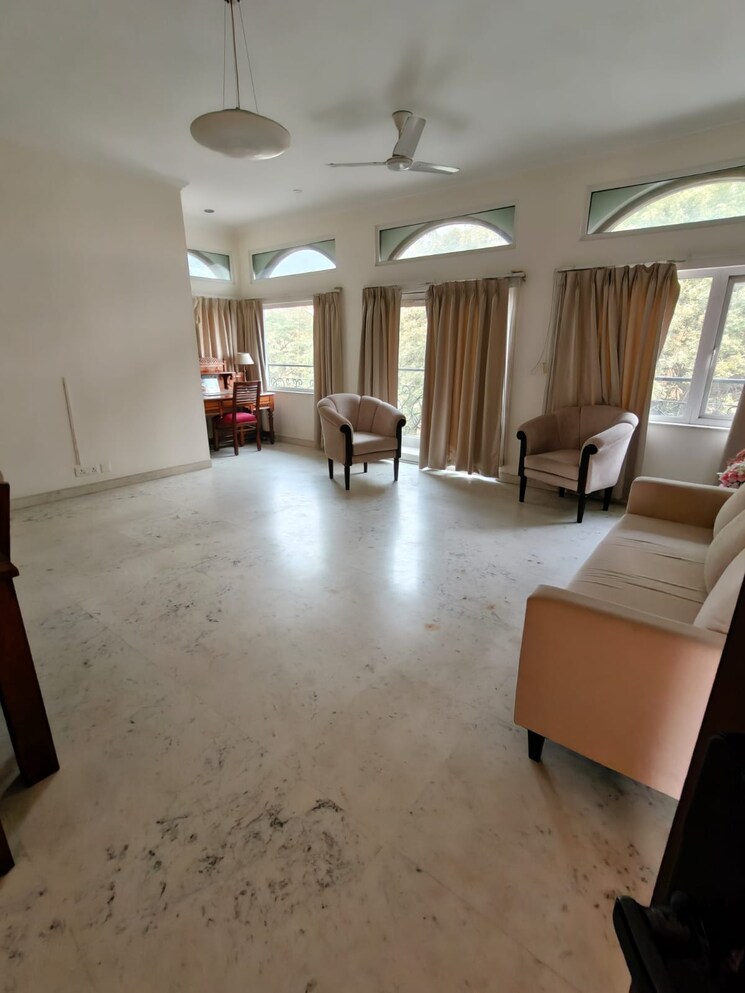 Living Room, vasant vihar 2 Bedroom 1600 Sq.Ft. Builder Floor In Vasant Vihar Delhi 9727630