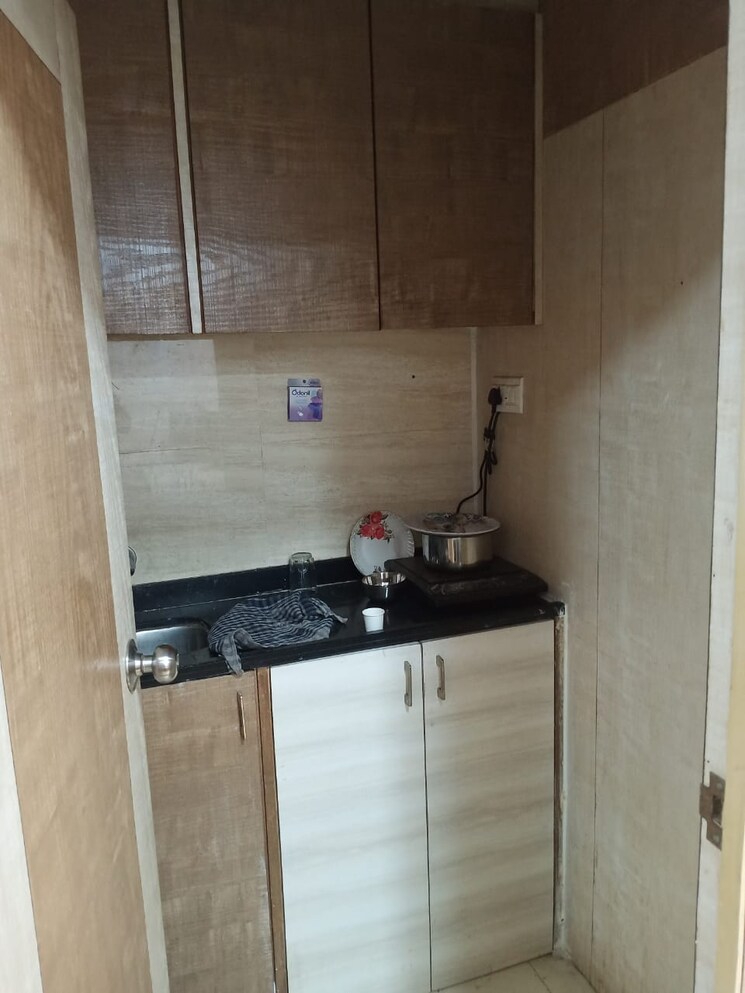 Kitchen, mulund west Commercial Office Space 400 Sq.Ft. In Mulund West Mumbai 9727716