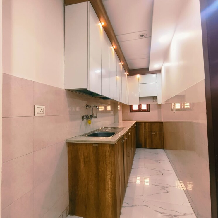 Kitchen, dwarka mor 2 Bedroom 75 Sq.Yd. Builder Floor In Dwarka Mor Delhi 9727783