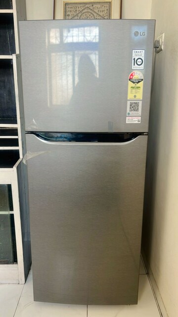 Furnished Amenities in 2 BHK Apartment at Lunkad Goldcoast, Viman Nagar – for Rent