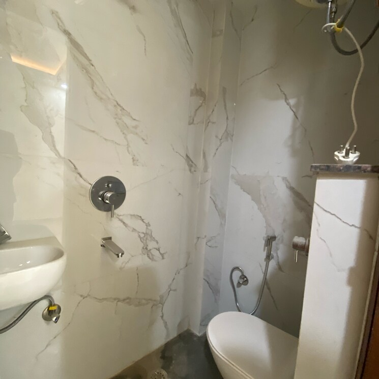 Attached Bathroom, chattarpur 3 Bedroom 1300 Sq.Ft. Builder Floor In Chattarpur Delhi 9727815