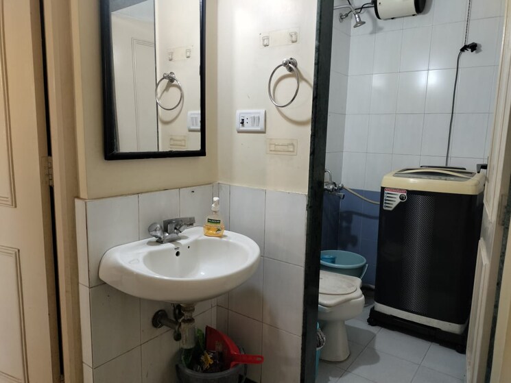 Bathroom, hiranandani-estate-kenora 1 Bedroom 490 Sq.Ft. Apartment In Ghodbunder Road Thane 9727806