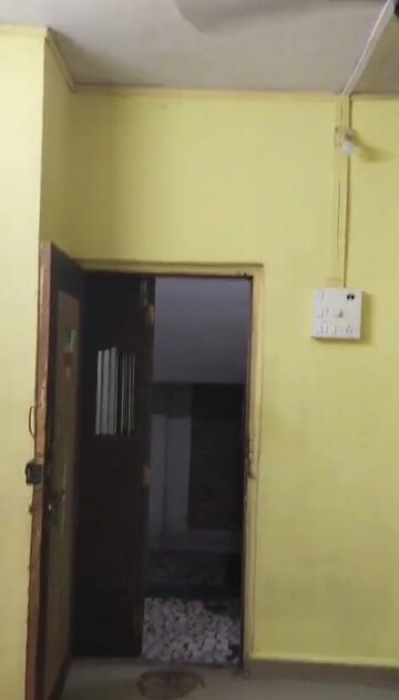 Furnished Amenities in 1 BHK Apartment at Thane West – for Sale