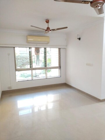 Room in 3 BHK Apartment at Nahar Amrit Shakti, Chandivali – for Rent