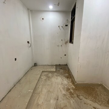 Room in 3 BHK Builder Floor at Chattarpur – for Sale