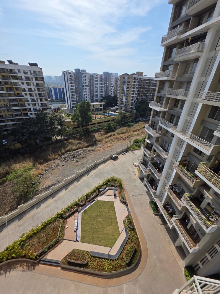 Exterior View, kalpataru-exquisite-sierra 3 Bedroom 1100 Sq.Ft. Apartment In Wakad Pune 9727790