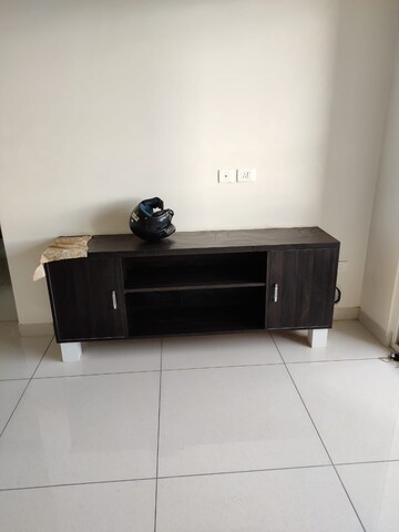 Furnished Amenities in 2 BHK Apartment at Prestige Lakeside Habitat, Varthur – for Rent