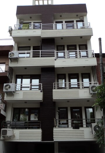 3 BHK Builder Floor For Sale in Lajpat Nagar ii