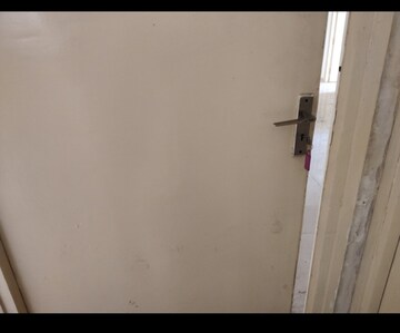 Room in 3 BHK Apartment at GLS Arawali Homes, Sohna Sector 4 – for Sale