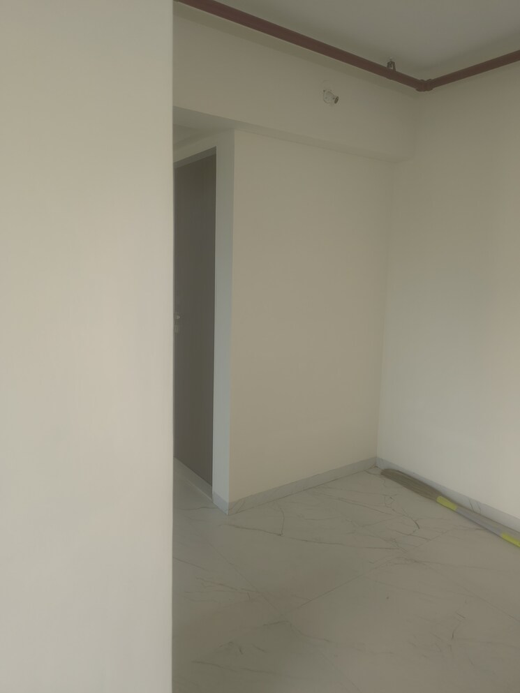 Room, deraiya-iconico 1.5 Bedroom 650 Sq.Ft. Apartment In Kurla East Mumbai 9728005