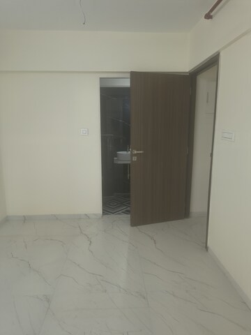 Furnished Amenities in 1.5 BHK Apartment at Deraiya Iconico, Kurla East – for Rent