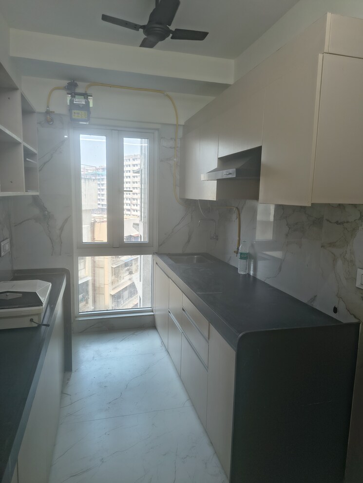 Kitchen, deraiya-iconico 1.5 Bedroom 650 Sq.Ft. Apartment In Kurla East Mumbai 9728005
