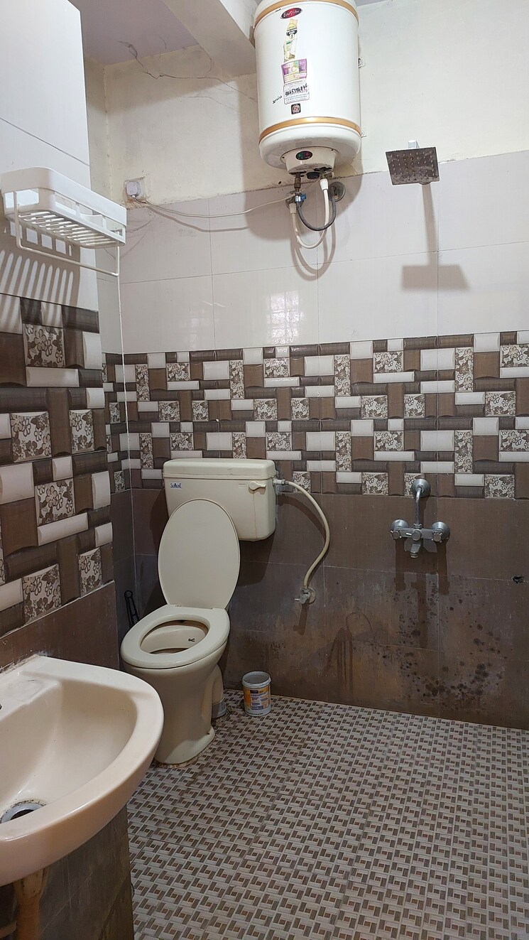 Bathroom, koramangala 1 Bedroom 900 Sq.Ft. Independent House In Koramangala Bangalore 9728025