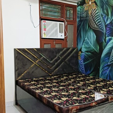 Bedroom in 3 BHK Builder Floor at Nawada – for Rent