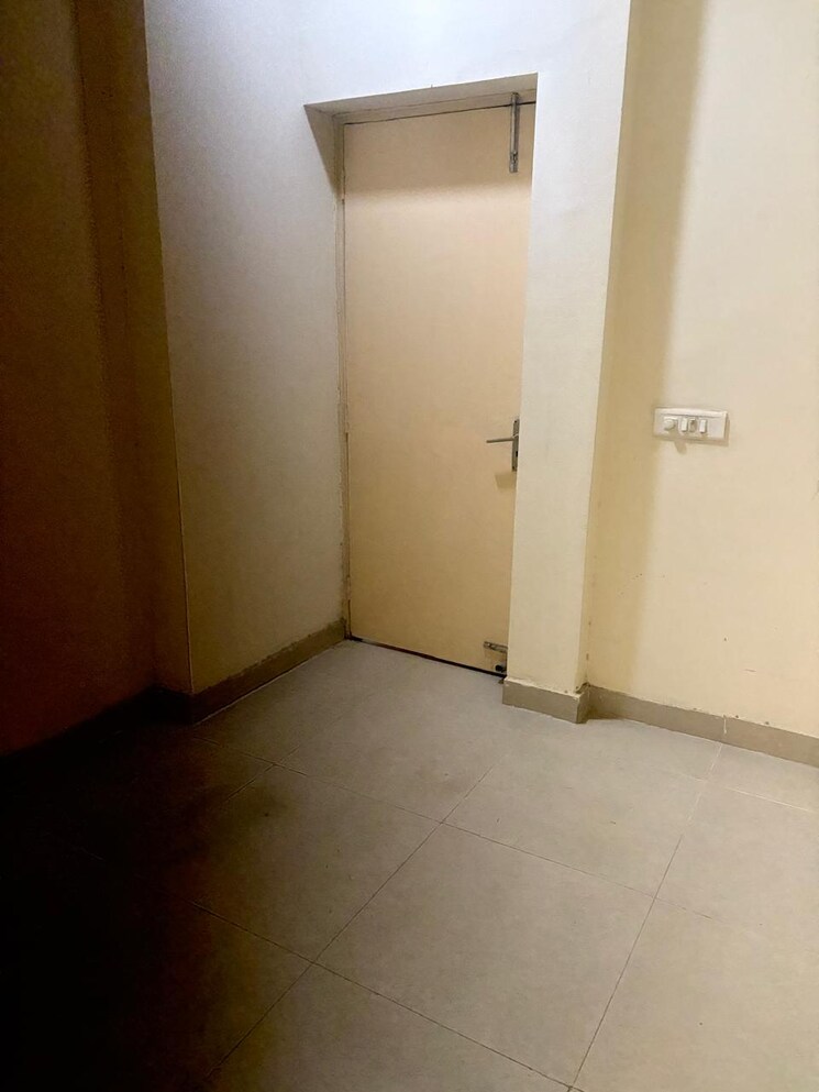 Room, gaur-city-1st-avenue 3.5 Bedroom 1570 Sq.Ft. Apartment In Sector 4 Greater Noida Greater Noida 9728031