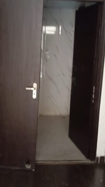  1 BHK Apartment at Raj Nagar – for Sale