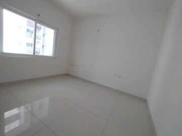 Room in 2 BHK Apartment at Aparna Zenon, Puppalaguda – for Sale