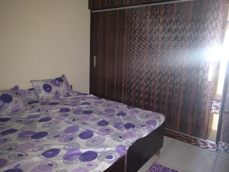Bedroom, patel nagar 2 Bedroom 1000 Sq.Ft. Builder Floor In Patel Nagar Gurgaon 9728081