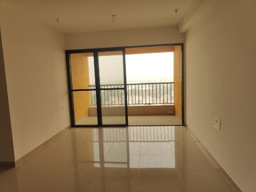 Room in 2 BHK Apartment at Magarpatta Riverview City, Loni Kalbhor – for Rent