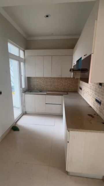 Kitchen in 2.5 BHK Builder Floor at Central Park 3 Flower Valley, Sohna Sector 33 – for Rent