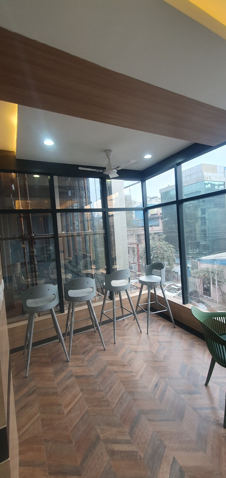 Balcony, sector 3 Commercial Office Space in IT/SEZ 1800 Sq.Ft. In Sector 3 Noida 9728103