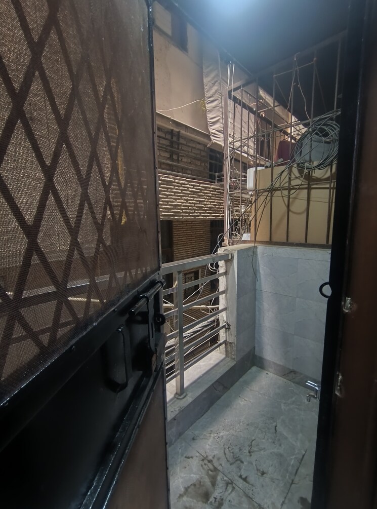 Balcony, govindpuri 2 Bedroom 600 Sq.Ft. Builder Floor In Govindpuri Delhi 9728117