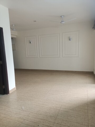 Room in 3 BHK Apartment at Lotus Panache, Sector 110 – for Rent