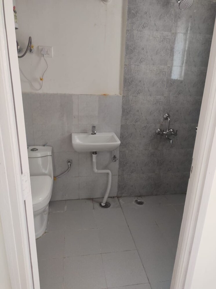 Bathroom, pyramid-pride 2 Bedroom 691 Sq.Ft. Apartment In Sector 76 Gurgaon 9728156