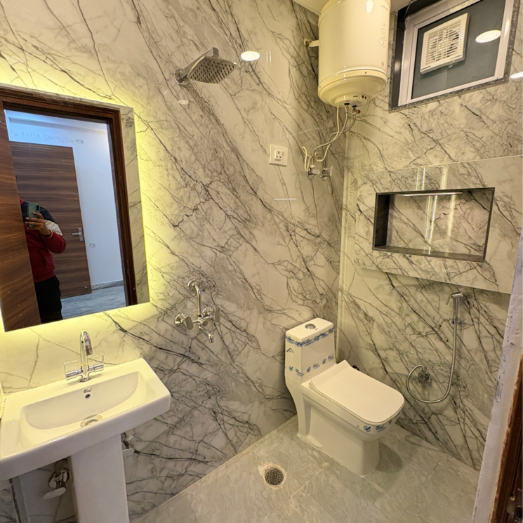 Bathroom, khirki extension 3 Bedroom 100 Sq.Yd. Builder Floor In Khirki Extension Delhi 9728242