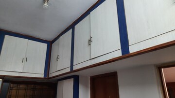 Room in 3 BHK Apartment at Kondapur – for Rent