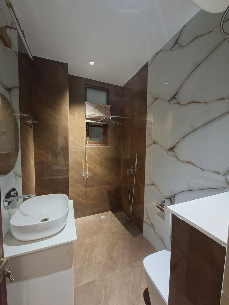 Kitchen, rwa-apartments-sector-40 3 Bedroom 250 Sq.Mt. Independent House In Sector 40 Noida 9728239