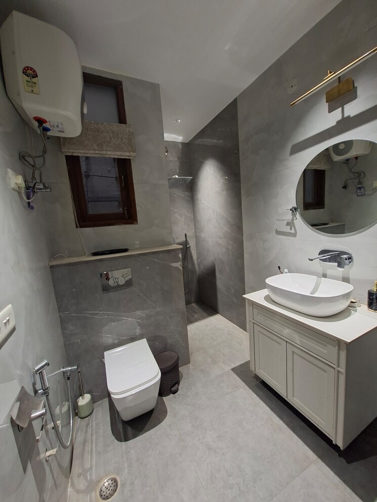 Team Area, rwa-apartments-sector-40 3 Bedroom 250 Sq.Mt. Independent House In Sector 40 Noida 9728239