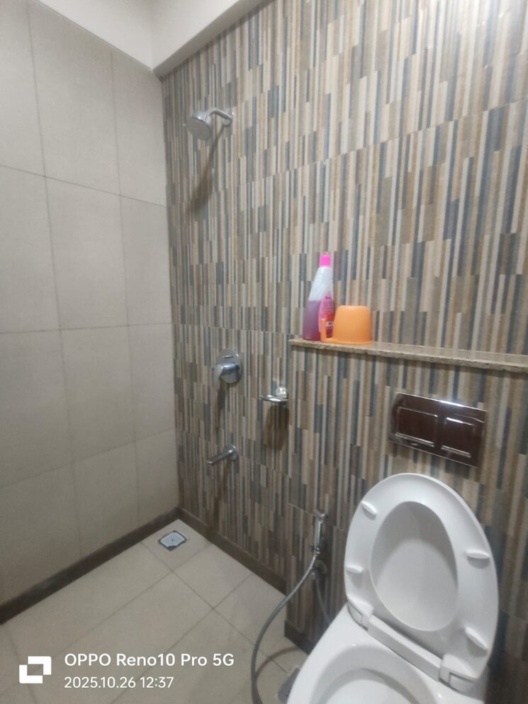 Bathroom, shapoorji-pallonji-vicinia 2 Bedroom 888 Sq.Ft. Apartment In Powai Mumbai 9728260