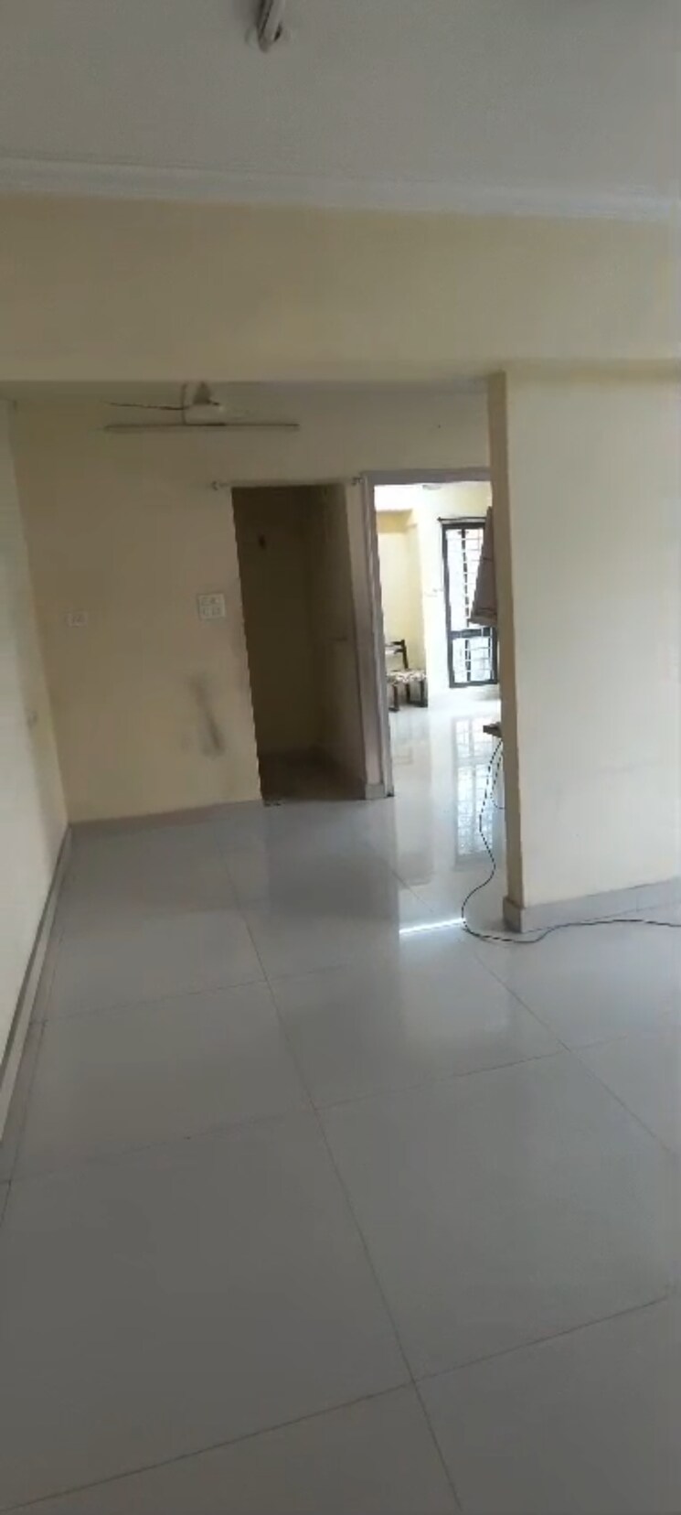 Room, narayan-niwas-vile-parle-east 1 Bedroom 500 Sq.Ft. Apartment In Vile Parle East Mumbai 9728296