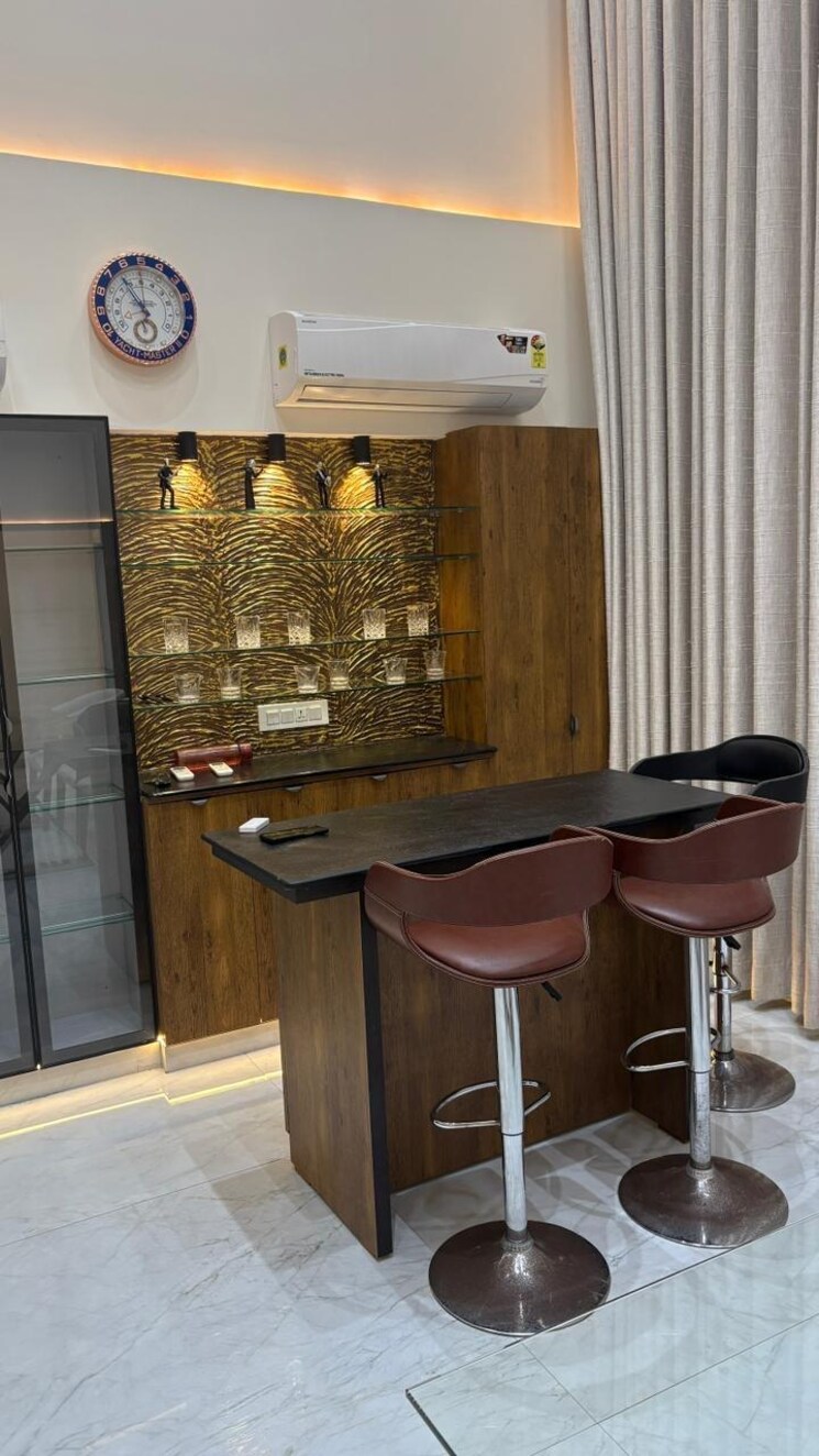 Team Area, andheri-chs 3 Bedroom 2300 Sq.Ft. Apartment In Andheri West Mumbai 9728298