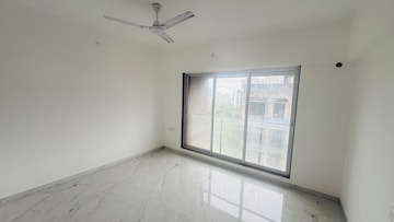 Room in 2 BHK Apartment at Andheri CHS, Andheri West – for Rent