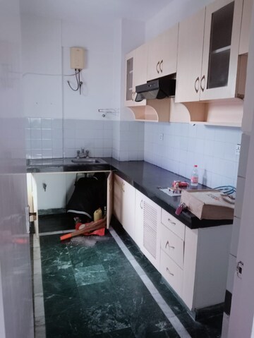 Kitchen in 2 BHK Apartment at DLF Regency Park I, Dlf Phase iv – for Rent