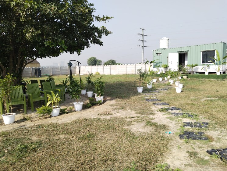 Cover Image, sk-the-grand-city  200 Sq.Yd. Plot In Jewar Greater Noida 9728393