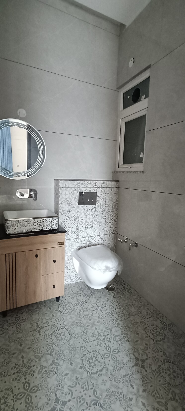 Bathroom, baltana 3 Bedroom 150 Sq.Yd. Builder Floor In Baltana Zirakpur 9728387