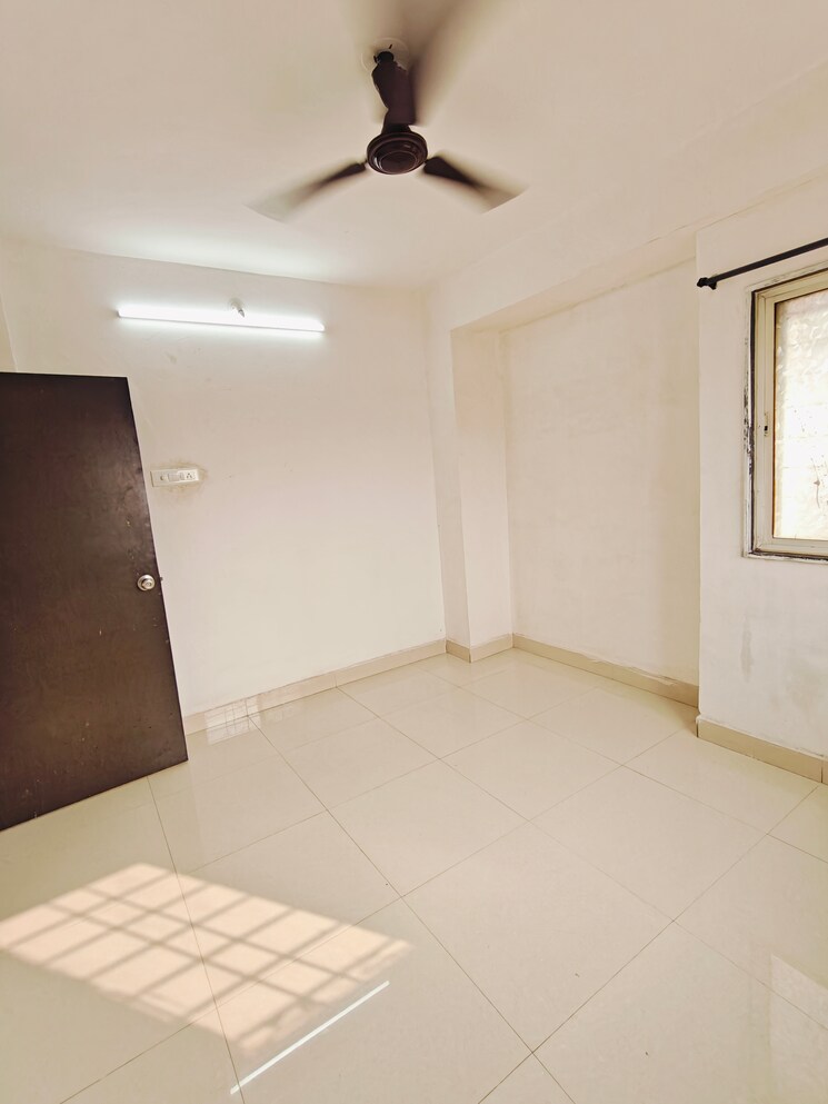 Room, madhuban-satin-brick 1 Bedroom 560 Sq.Ft. Apartment In Kharadi Pune 9728390