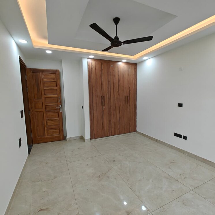Room, sector 57 3 Bedroom 1900 Sq.Ft. Builder Floor In Sector 57 Gurgaon 9728414