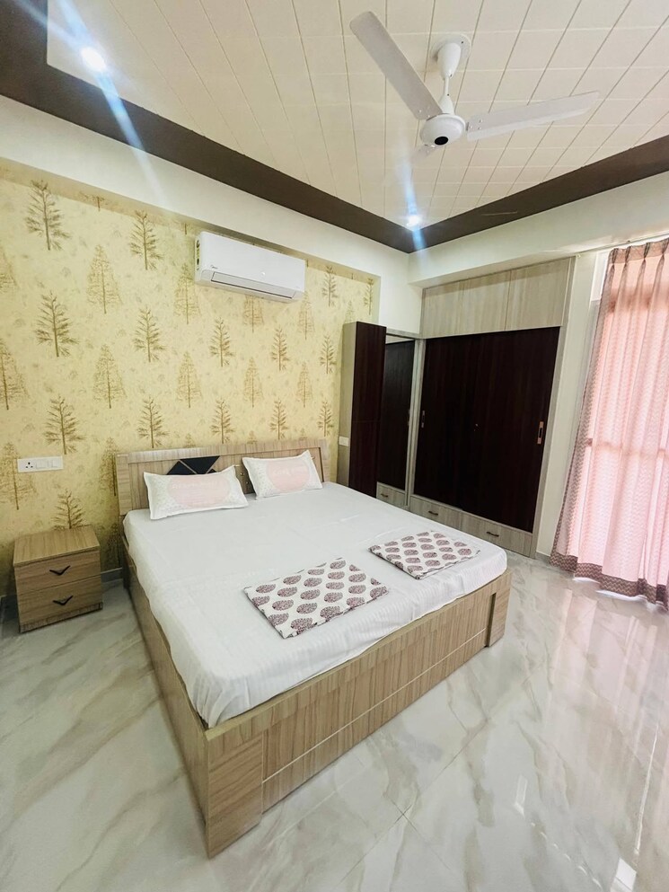 Bedroom, saket 3 Bedroom 1500 Sq.Ft. Apartment In Saket Delhi 9728429