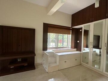 Bedroom in 3.5 BHK Villa at Brookefield – for Rent