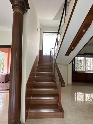 Staircase in 3.5 BHK Villa at Brookefield – for Rent