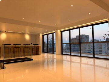 4 BHK Apartment For Rent in Arth Crown Palace, Bandra West