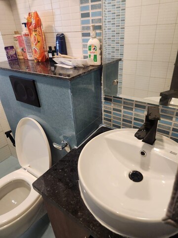 Master Bedroom in 2 BHK Apartment at Jaypee Greens Pavilion Court, Sector 128 – for Rent