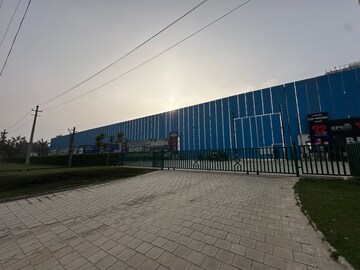  Shop – Exterior View View at Sector 27d - for Sale