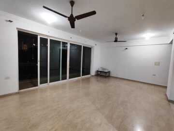 Room in 3 BHK Apartment at Hiranandani Estate, Ghodbunder Road – for Sale