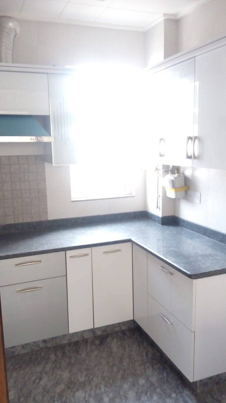 Kitchen, saket 3 Bedroom 1600 Sq.Ft. Apartment In Saket Delhi 9728495