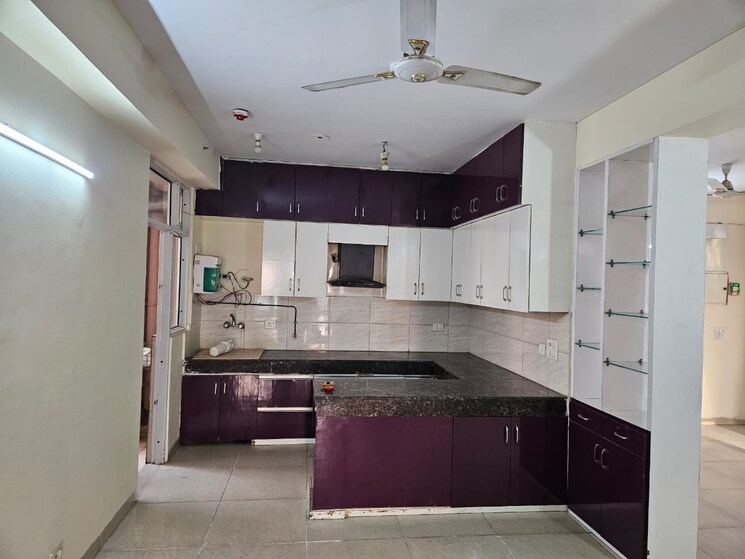 Kitchen, ajnara-homes 4 Bedroom 1960 Sq.Ft. Apartment In Sector 16b Greater Noida Greater Noida 9728504
